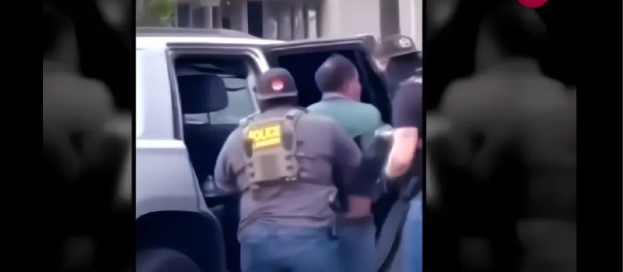 ICE golpea a jardinero mexicano