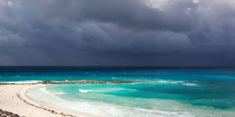 Clima en Cancún para este miércoles 4 de junio de 2025: Alerta por lluvias intensas