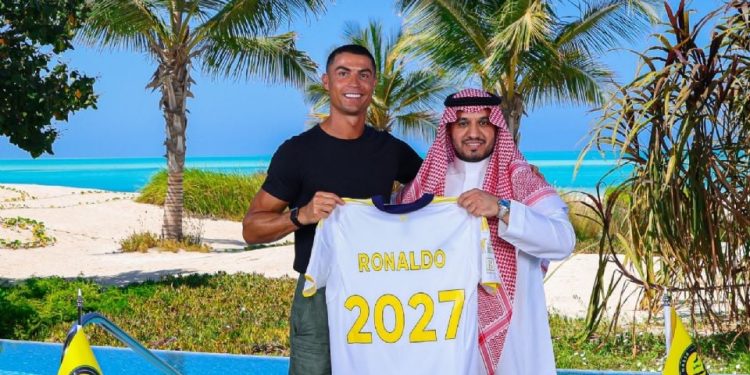 Cristiano Ronaldo extiende su contrato con el Al-Nassr