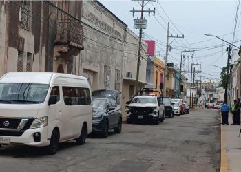 Hallan fosa con restos humanos en Mérida en predio del centro histórico