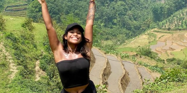 Turista brasileña atrapada en volcán activo: rescate crítico
