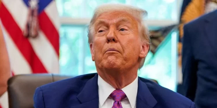 “Irán solo quiso desahogarse”: Trump minimiza el ataque con misiles a base militar en Qatar