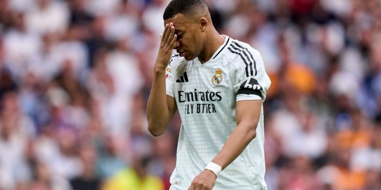 Kylian Mbappé, ingresado de emergencia por fuerte gastroenteritis