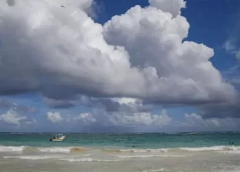 Martes 10 de junio 2025: Clima en Cancún — Probabilidad de lluvias dispersas en la Península de Yucatán por la mañana