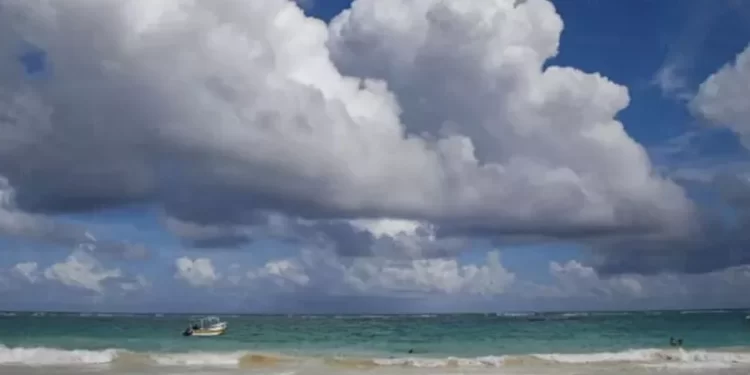 Martes 10 de junio 2025: Clima en Cancún — Probabilidad de lluvias dispersas en la Península de Yucatán por la mañana