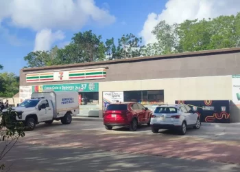 Matan a empleado de un Seven Eleven en Playa del Carmen