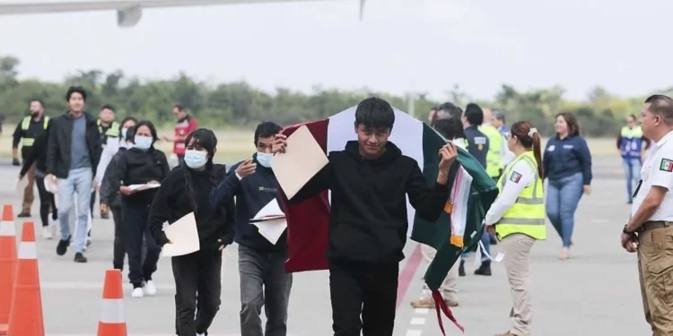 Más de 350 peninsulares son repatriados desde EE.UU. en cuatrimestre