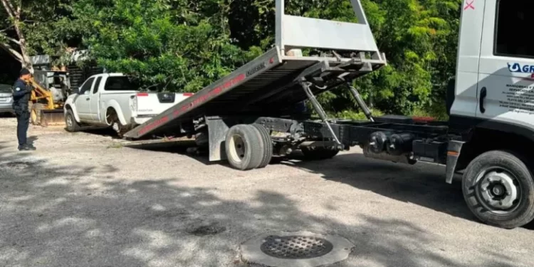 Operativo Imagen en PDC: Retiran Vehículos "Chatarra"