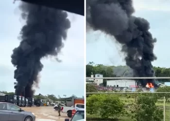 Se registra incendio en instalaciones del Tren Maya y acuden bomberos en Carrillo Puerto