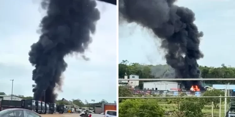 Se registra incendio en instalaciones del Tren Maya y acuden bomberos en Carrillo Puerto