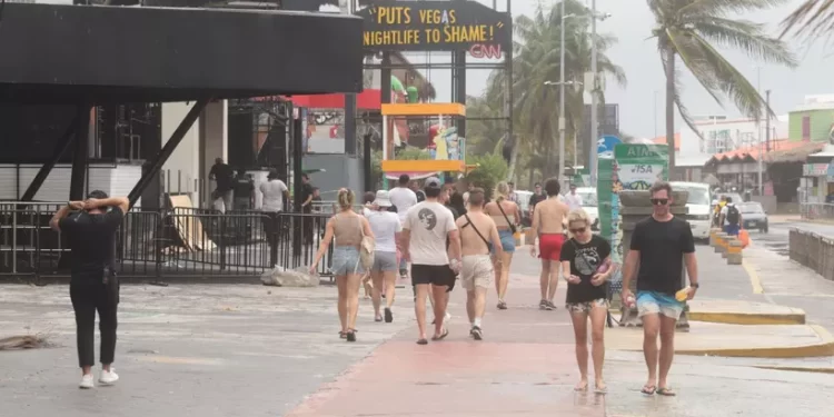 Temporada de huracanes en Cancún: hoteles activan refugios y protocolos