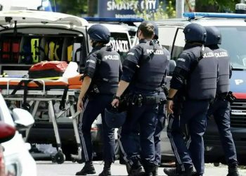 Tiroteo escolar en Austria deja 10 muertos; agresor se suicidó