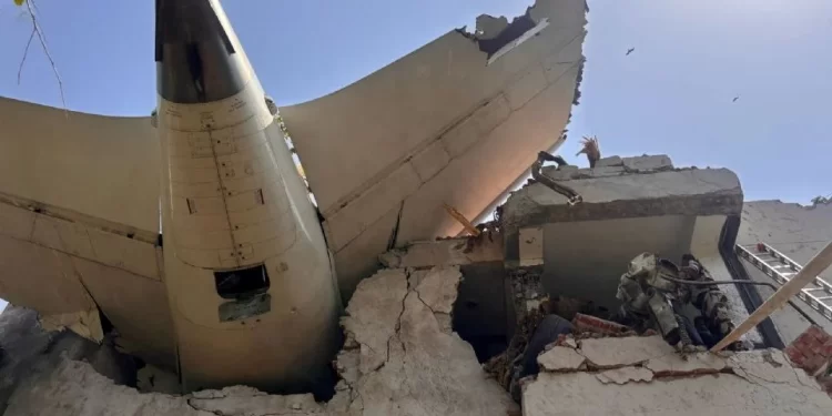 Tragedia aérea: avión de Air India con 242 pasajeros se estrella; sin sobrevivientes, reportan autoridades