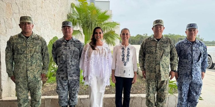 Sheinbaum supervisa hospital en Felipe Carrillo Puerto