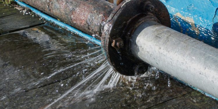 ¿A quién reportar fugas de agua en Cancún?