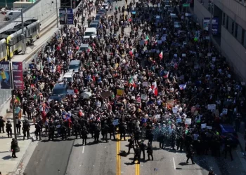 Protestas contra redadas migratorias se extienden a San Francisco