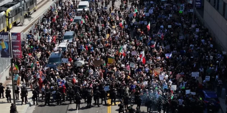 Protestas contra redadas migratorias se extienden a San Francisco