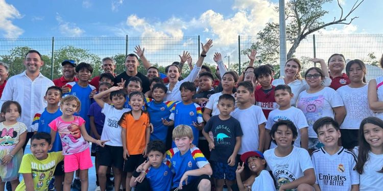 Ana Paty Peralta fomenta la paz y el deporte en Cancún