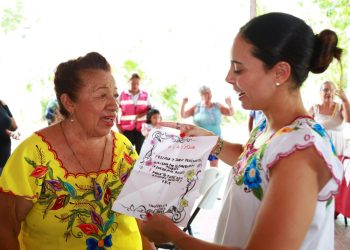 Ana Paty Peralta fortalece espacios para adultos mayores