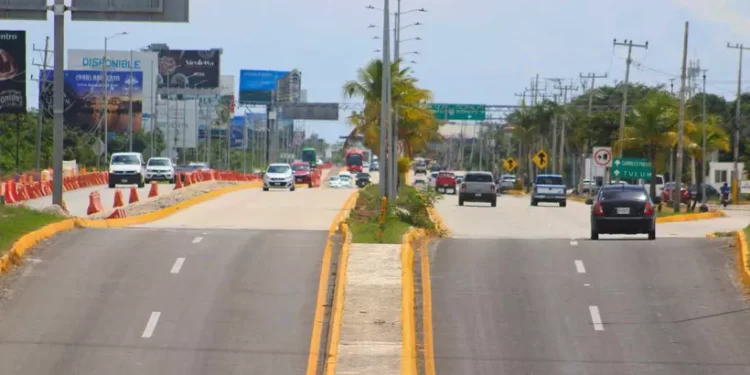 Gobierno de Cancún planea enterrar cables en bulevar Colosio