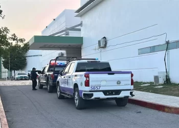 Trasladan a CDMX a bebé baleada en Cancún: lucha por su vida