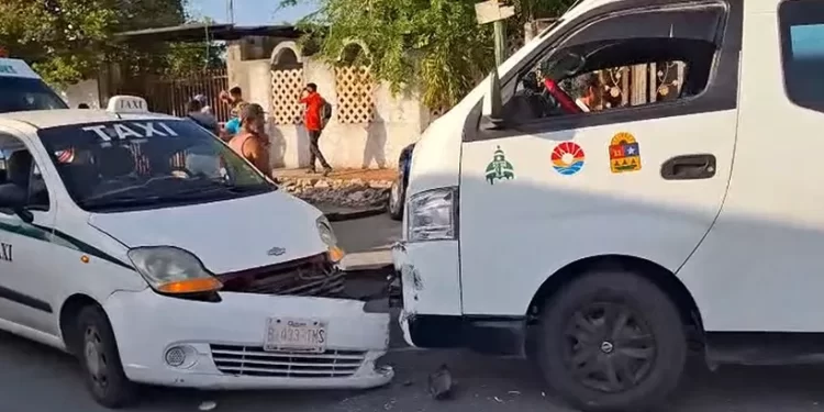 Choque múltiple en Cancún: Tres lesionados en Talleres y Niños Héroes