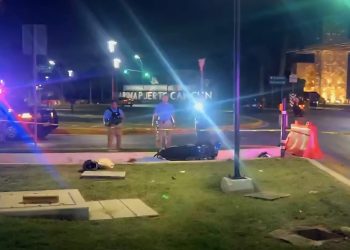 Tragedia en Cancún: Muere joven motociclista