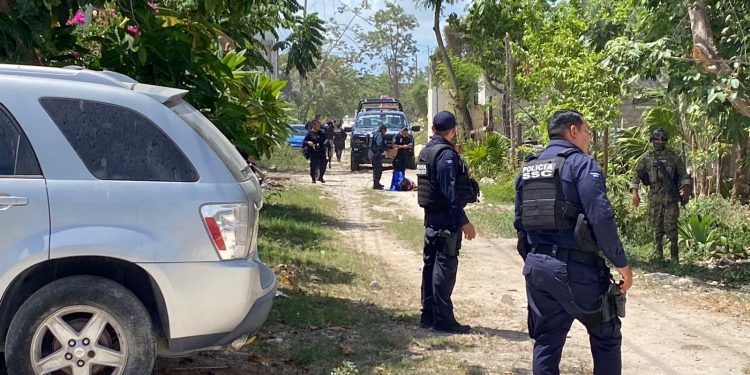 Terrible ataque en Cancún: apuñalan a ladrona de taxistas en plena calle