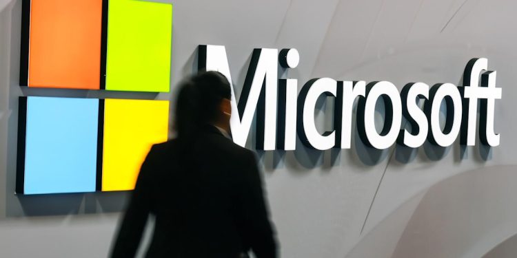 Microsoft despide 9000 empleados por IA
