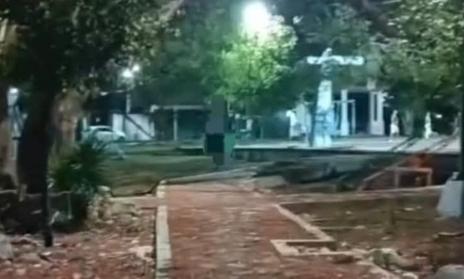 hombre colgado en parque de la Supermanzana 62