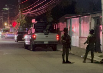 Sicarios ejecutan a hombre en Cancún: dos más heridos