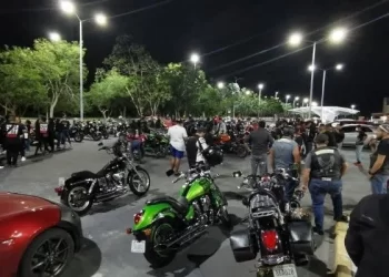 Autoridades frenan rodadas ilegales en Cancún con megaoperativo