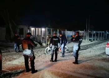 Mujer impide asalto armado Cancún con piedras