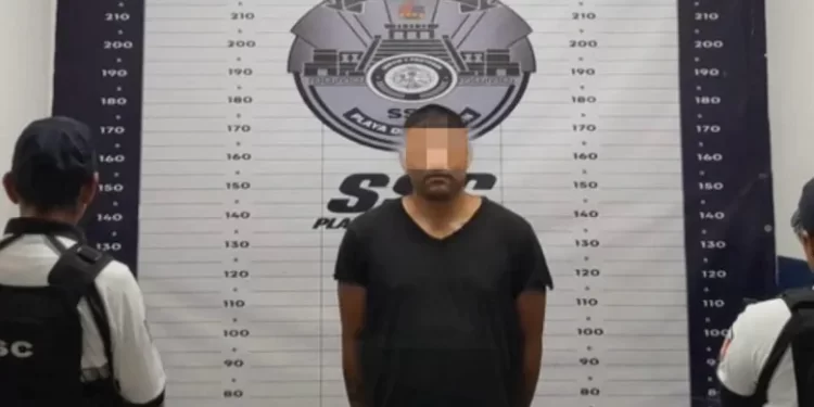 Turista detenido tras agredir a su familia en Playa del Carmen