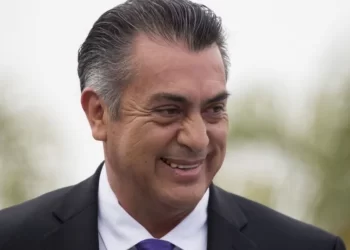 Hombre incendia la casa de Jaime Rodríguez “El Bronco”, exgobernador de Nuevo León