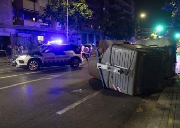 Violentos choques entre vecinos y okupas en Sabadell