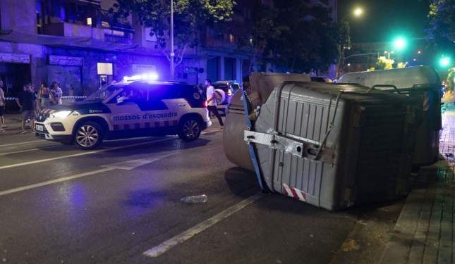 Violentos choques entre vecinos y okupas en Sabadell