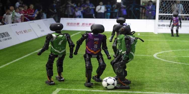 Liga de fútbol con robots humanoides en China