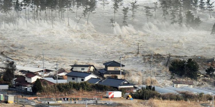 Japón emite alerta de tsunami tras sismo en Kamchatka