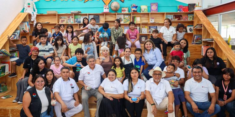 Ana Paty Peralta clausura cursos de verano en Cancún