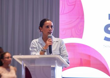 Ana Paty Peralta se suma al SIQROO que brinda modernidad y transparencia a la población