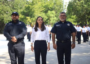 Ana Paty Peralta logra reclasificación histórica de la Academia de Policía