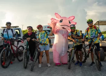 Rodada “Pedaleando por los Manglares” rompe récord en Isla Mujeres