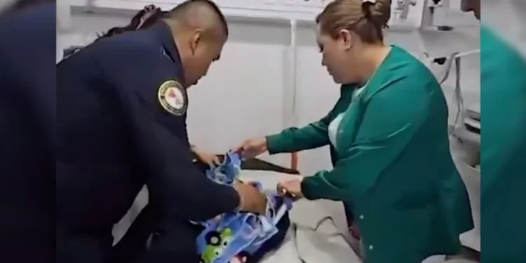 Hallan bebé recién nacido en baño del Metro Iztapalapa; segundo caso reciente