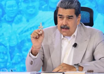 EU confisca bienes a Maduro: aviones, mansiones y joyas por más de 700 mdd