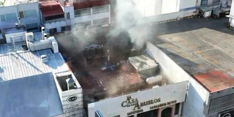 Incendio impacta restaurante famoso en Polanco