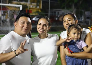 Cancún fortalece el deporte con nuevas canchas: Ana Paty Peralta