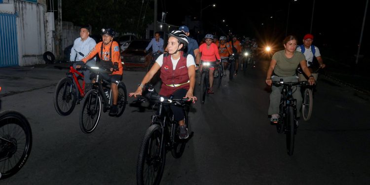 Ana Paty Peralta celebra el Día Mundial sin Auto con “Rodando Cancún”