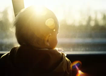 Bebé muere en Texas por calor extremo; mamá lo olvidó