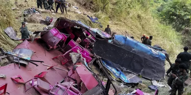 Grave accidente de autobús en Sri Lanka deja muertos